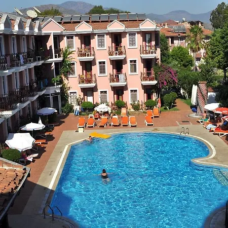 Gunes Hotell 3*
