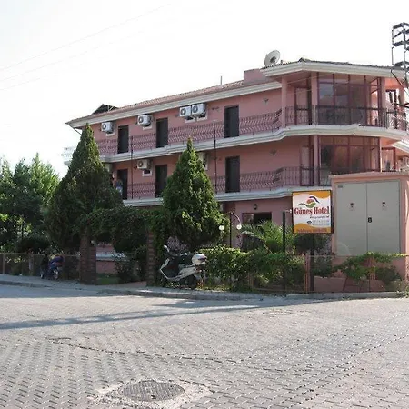 Gunes Hotell 3*